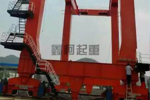 起重設(shè)備需要注重防腐工作